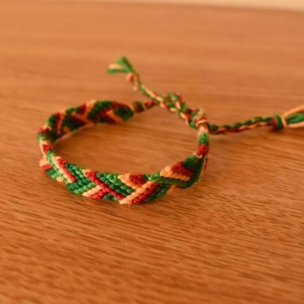 Handmade Woven Friendship Bracelet OS Green Red Cream Women Chevron Cotton